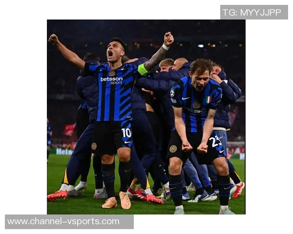 意天空预测国米对科莫首发阵容奥古斯托出任右边翼卫劳塔罗与小图搭档前锋